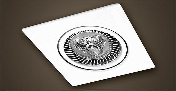 EMBUTIDO ORIENTÁVEL COM FACE QUADRADA